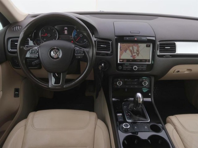 Volkswagen Touareg  3.0 TDI 