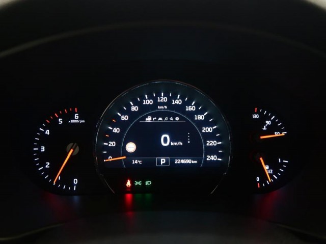 Kia Sorento  2.2 CRDi 