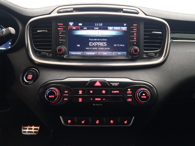 Kia Sorento  2.2 CRDi 