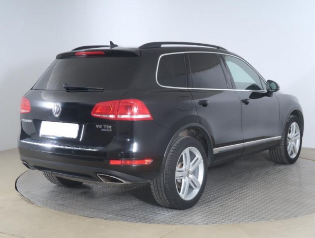 Volkswagen Touareg  3.0 TDI Business