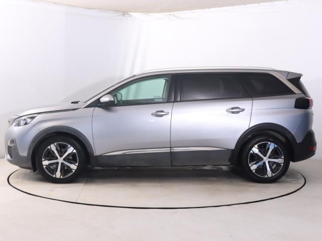 Peugeot 5008  1.6 THP 