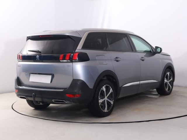 Peugeot 5008  1.6 THP 