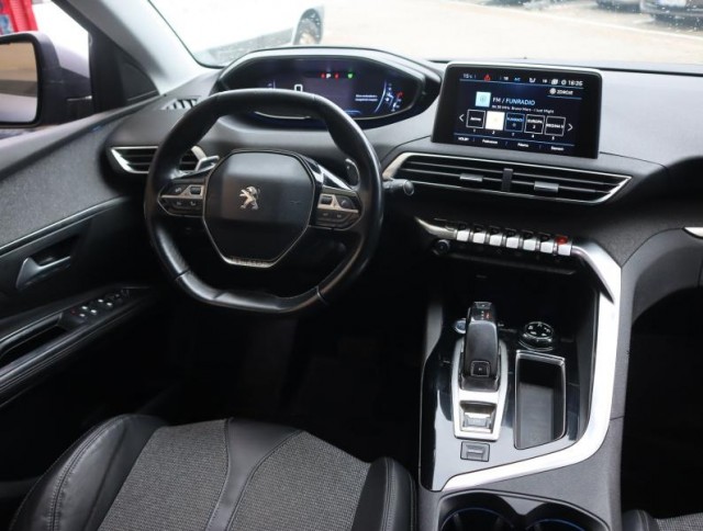 Peugeot 5008  1.6 THP 
