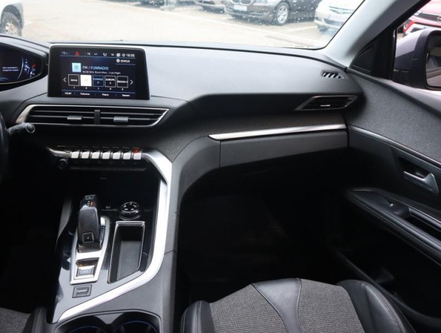Peugeot 5008  1.6 THP 