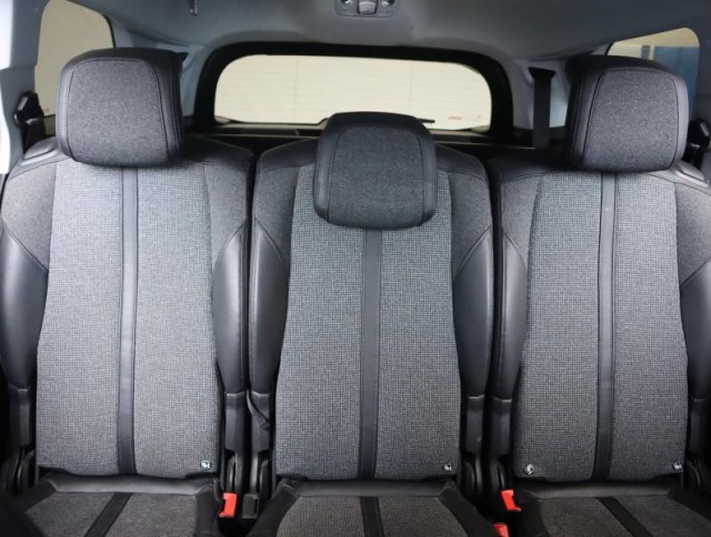 Peugeot 5008  1.6 THP 