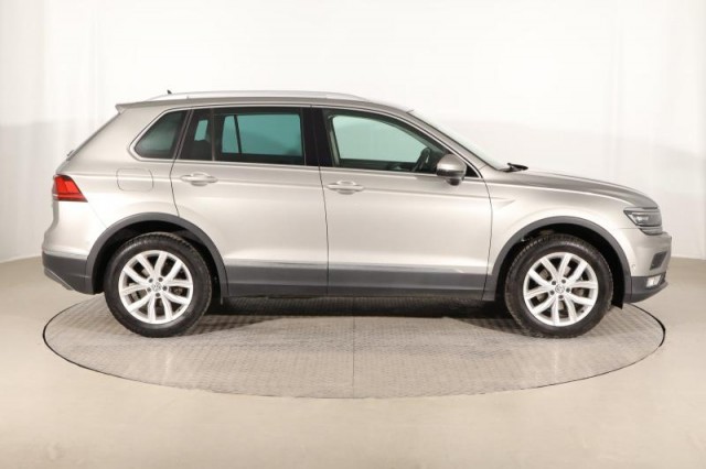 Volkswagen Tiguan  2.0 TDI 