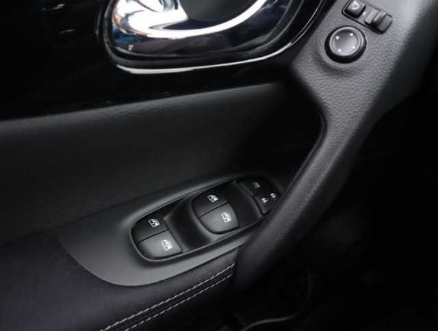 Nissan Qashqai  1.3 DIG-T 