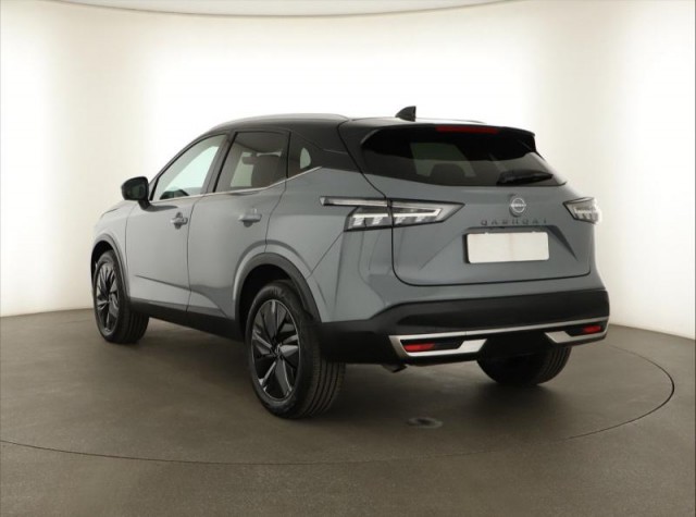 Nissan Qashqai  1.3 DIG-T MHEV Tekna