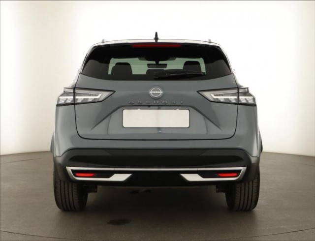 Nissan Qashqai  1.3 DIG-T MHEV Tekna