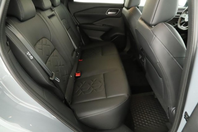 Nissan Qashqai  1.3 DIG-T MHEV Tekna