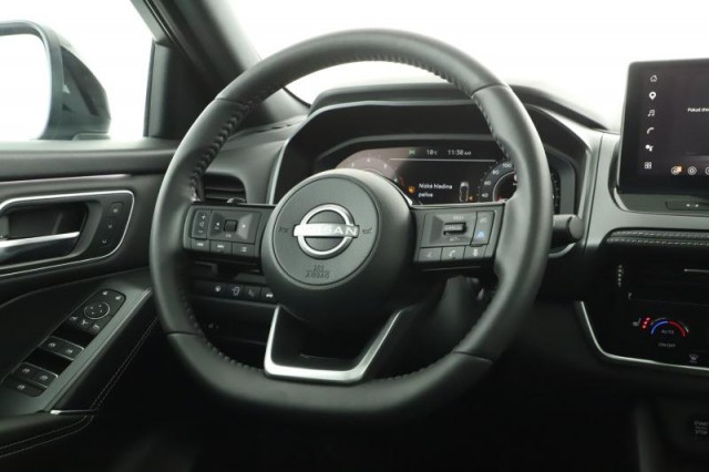 Nissan Qashqai  1.3 DIG-T MHEV Tekna