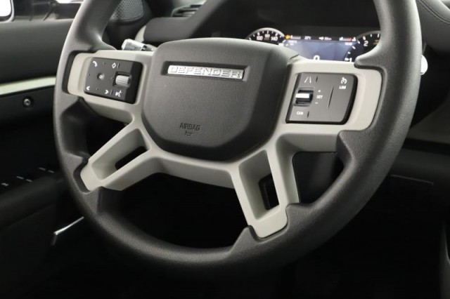 Land Rover Defender  D200 AWD 