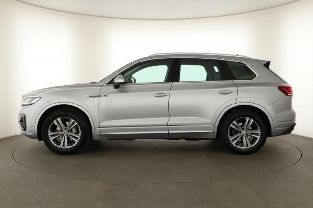 Volkswagen Touareg  3.0 TDI R-Line