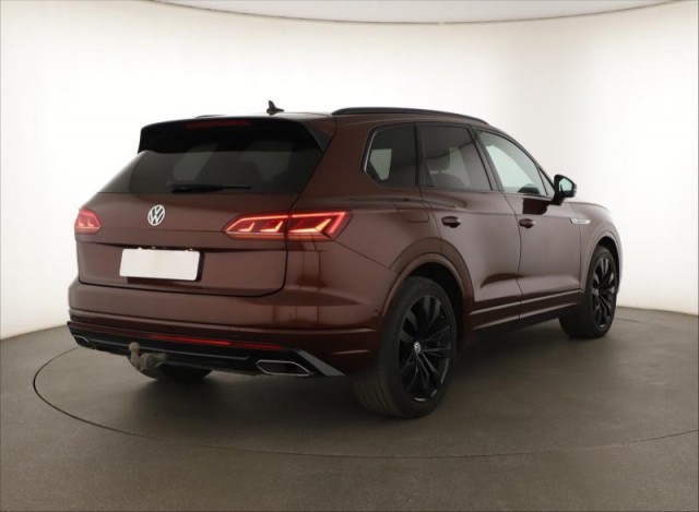 Volkswagen Touareg  3.0 TDI R-Line