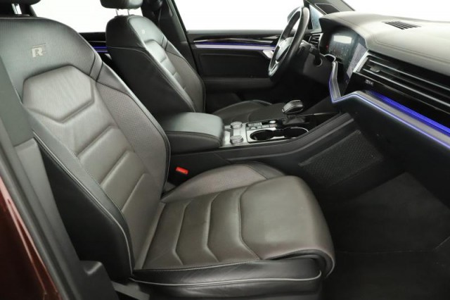 Volkswagen Touareg  3.0 TDI R-Line