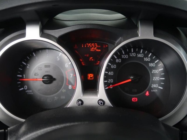 Nissan Juke  1.6 i 