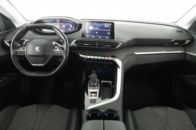 Peugeot 5008  1.5 BlueHDi 