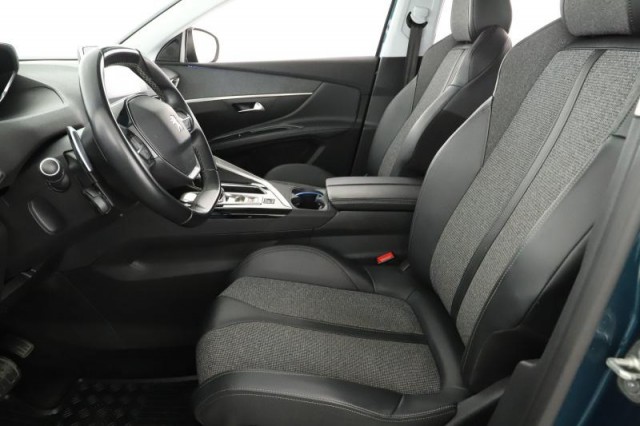Peugeot 5008  1.5 BlueHDi 
