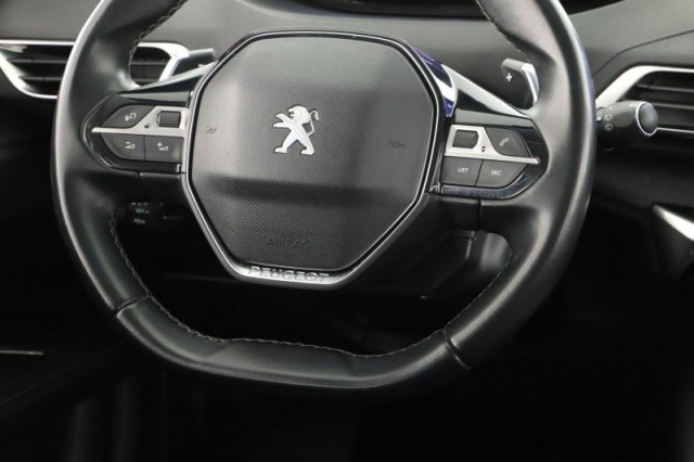 Peugeot 5008  1.5 BlueHDi 