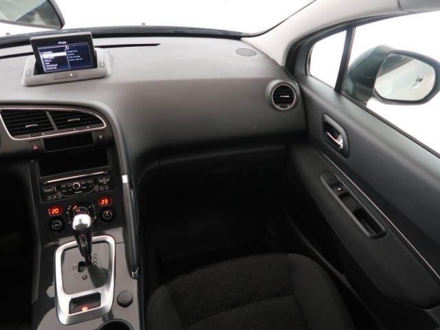 Peugeot 3008  1.6 HDi 