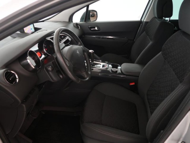 Peugeot 3008  1.6 HDi 