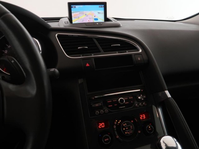Peugeot 3008  1.6 HDi 