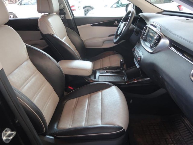 Kia Sorento  2.2 CRDi 