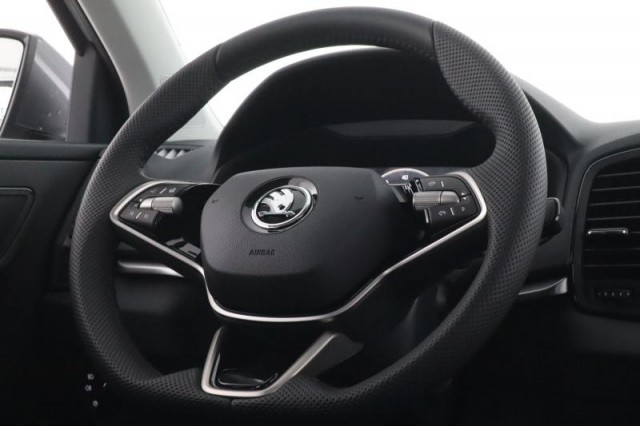 Škoda Karoq  1.5 TSI Drive