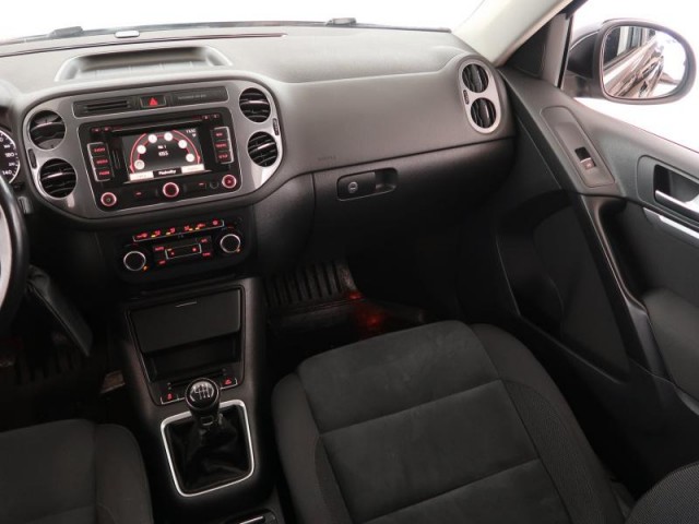 Volkswagen Tiguan  2.0 TDI 