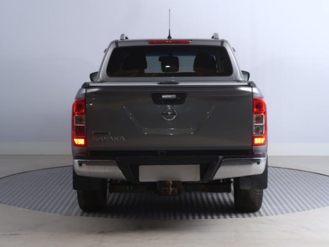 Nissan Navara  2.3 dCi 