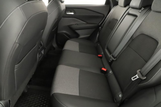 Nissan Qashqai  1.3 DIG-T MHEV N-Connecta