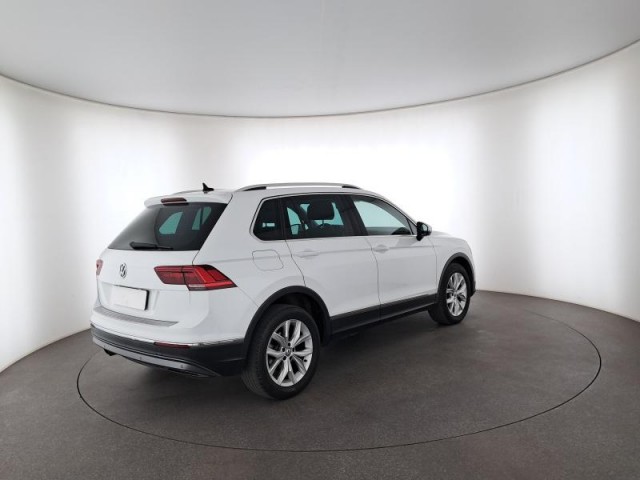 Volkswagen Tiguan  2.0 TDI 