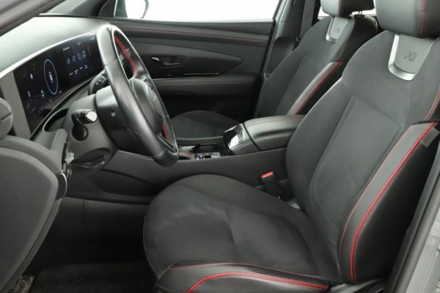 Hyundai Tucson  1.6 T-GDI 48V MHEV N-Line