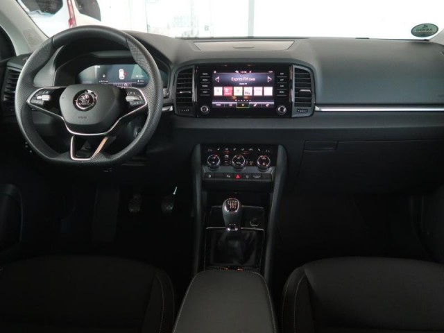 Škoda Karoq  1.5 TSI Drive