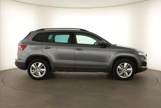 Škoda Karoq  1.5 TSI Fresh