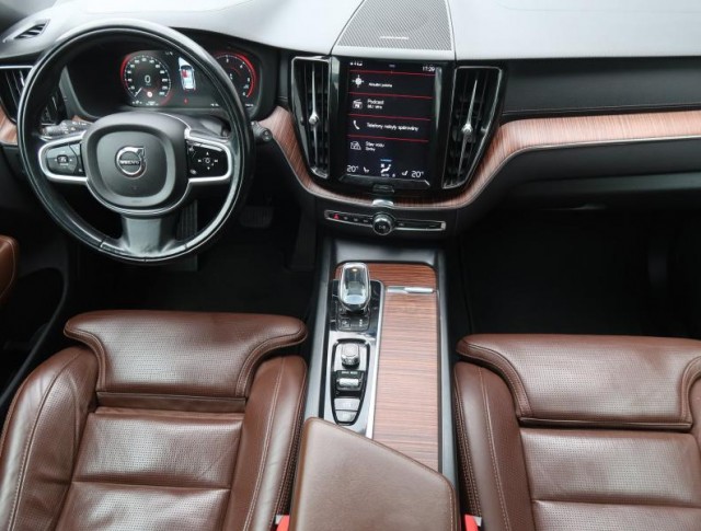 Volvo XC60  D5 AWD Momentum