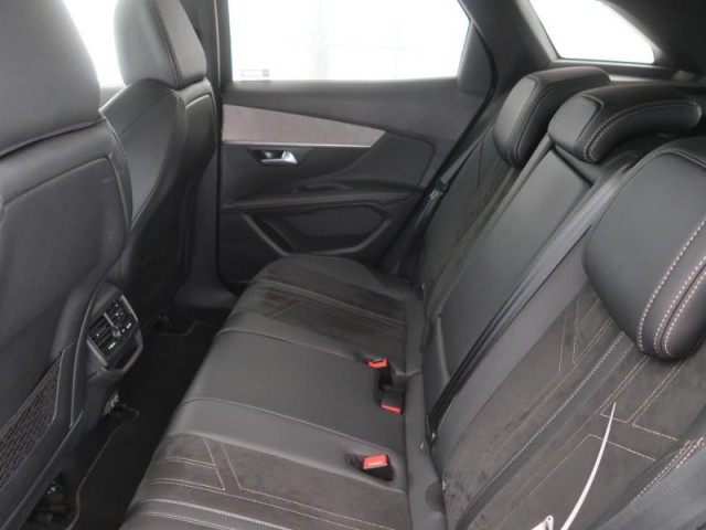 Peugeot 3008  1.2 PureTech GT
