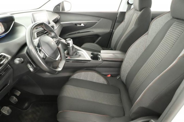 Peugeot 3008  1.6 BlueHDi 