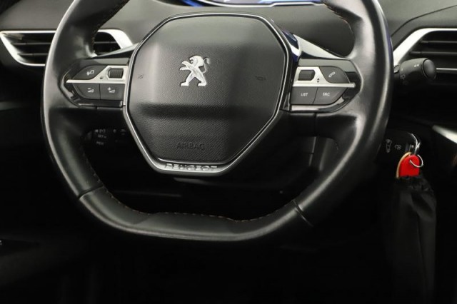 Peugeot 3008  1.6 BlueHDi 