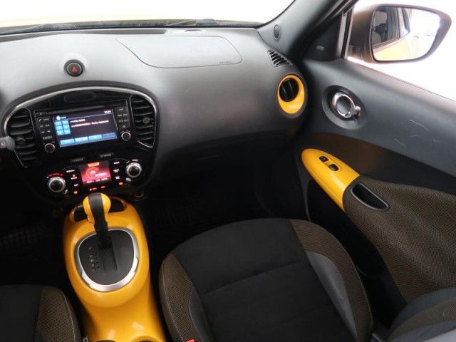 Nissan Juke  1.6 i 