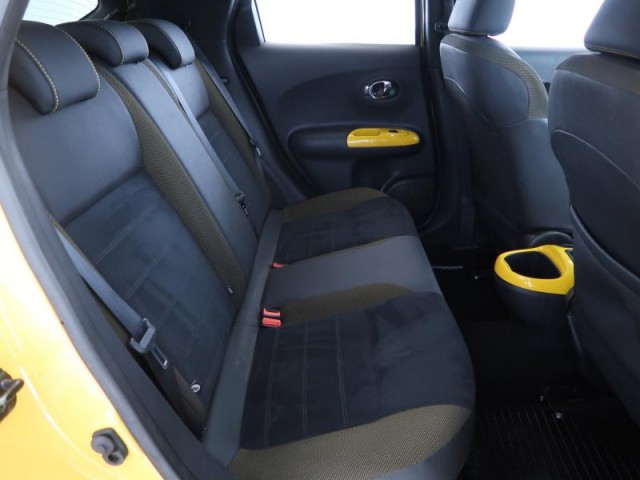 Nissan Juke  1.6 i 