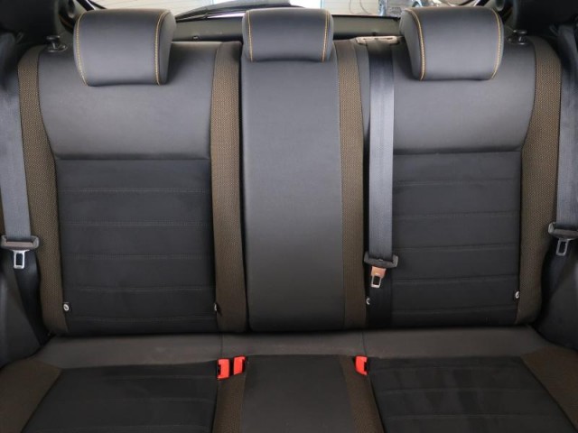 Nissan Juke  1.6 i 