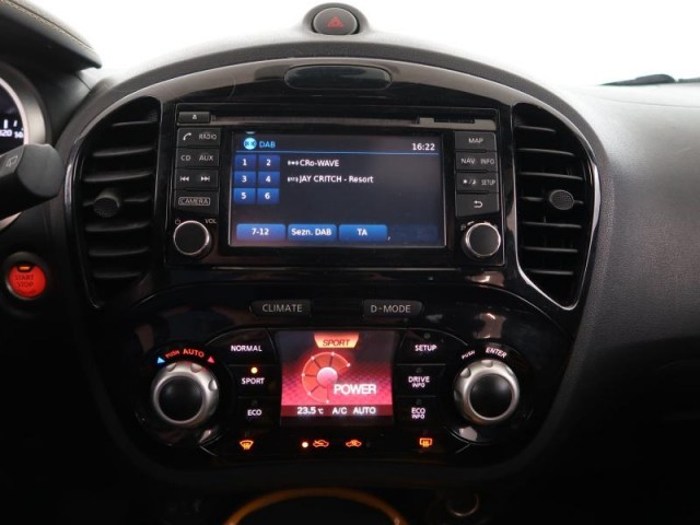 Nissan Juke  1.6 i 