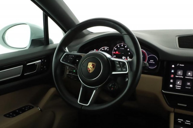 Porsche Cayenne  V6 