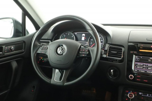 Volkswagen Touareg  3.0 TDI 