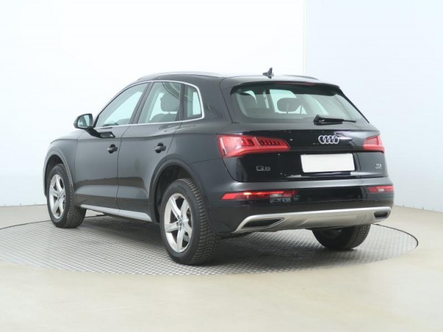 Audi Q5  2.0 TDI 