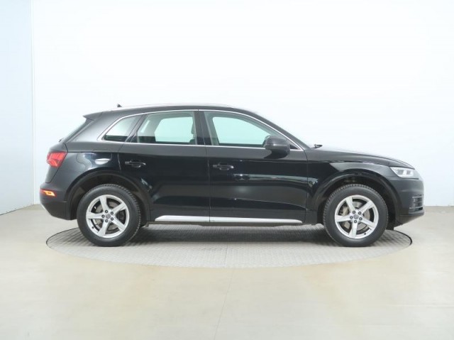 Audi Q5  2.0 TDI 
