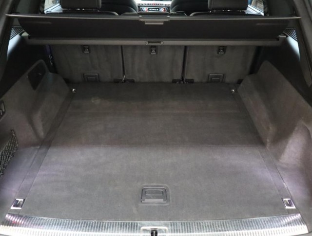 Audi Q7  3.0 TDI 