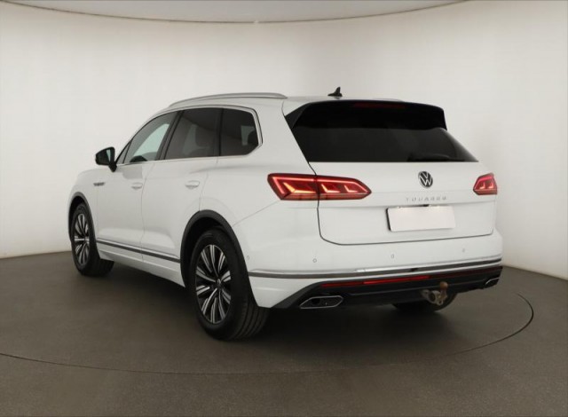 Volkswagen Touareg  3.0 TDI Elegance