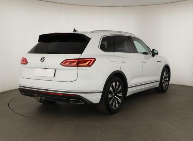 Volkswagen Touareg  3.0 TDI Elegance